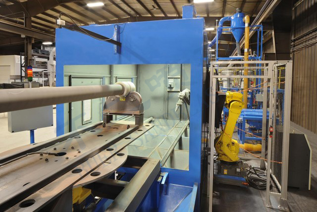 機械手石油鋼管噴砂機